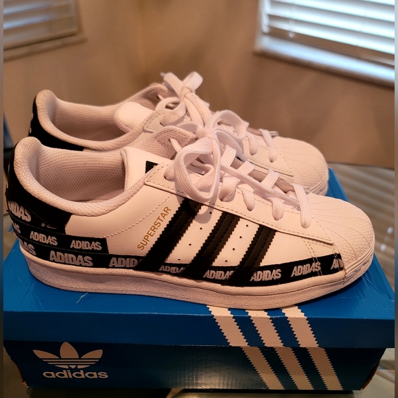 Adidas - Picture 4 of 4